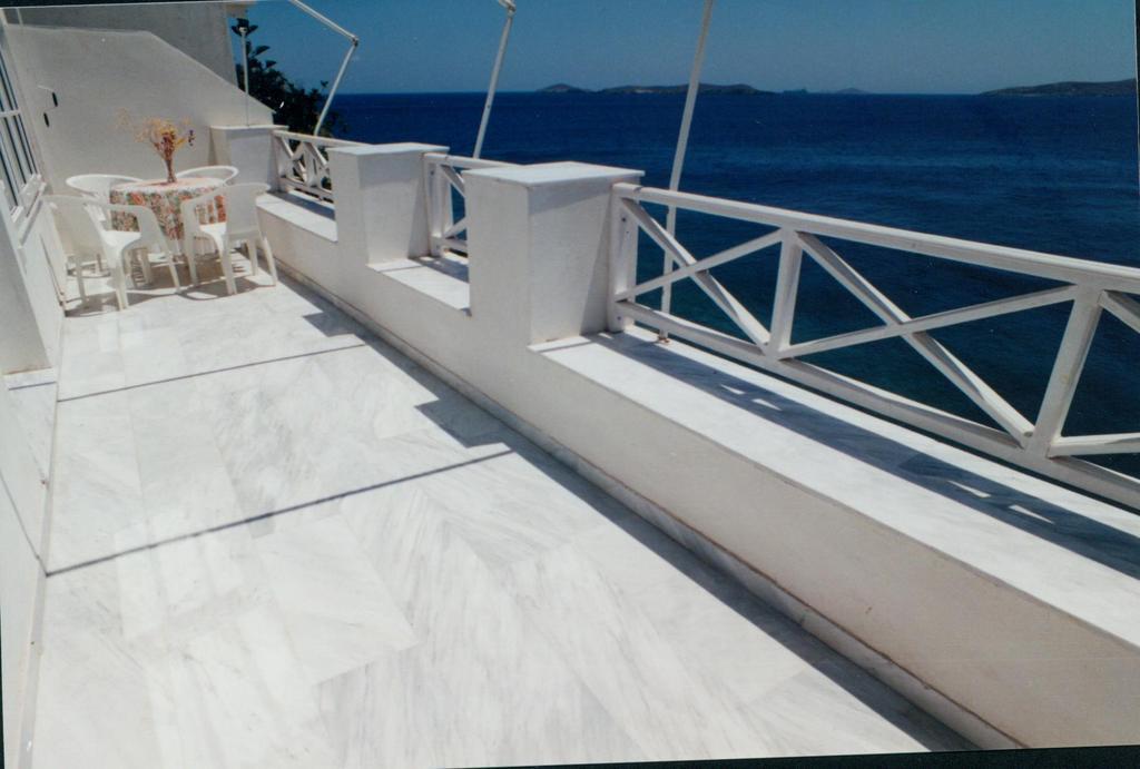 Sea Colours Rooms & Apartments Ermoupoli Kamer foto